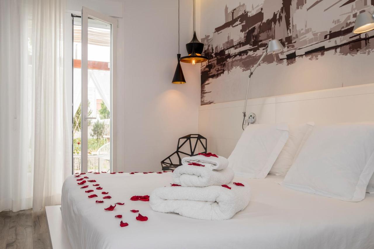 Hotel Abril 37 Ciutadella  Eksteriør billede