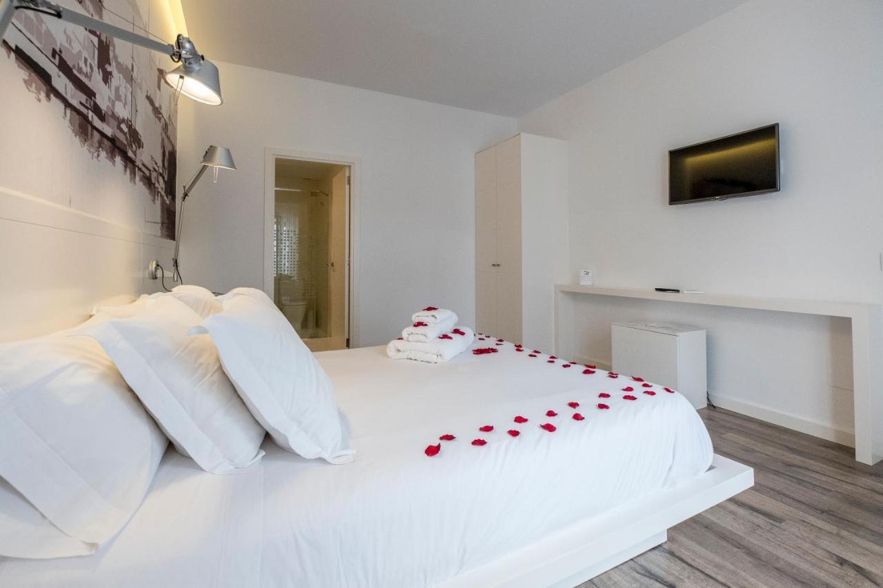 Hotel Abril 37 Ciutadella  Eksteriør billede