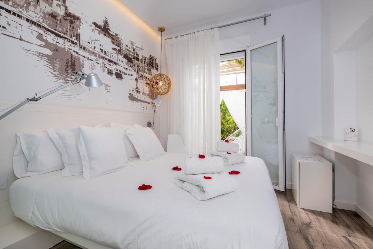 Hotel Abril 37 Ciutadella  Eksteriør billede